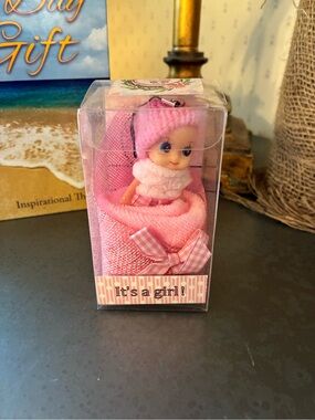 IT’S A GIRL, NEW IN BOX, Baby ELF doll with hanger KEEPSAKE ornament. PINK.